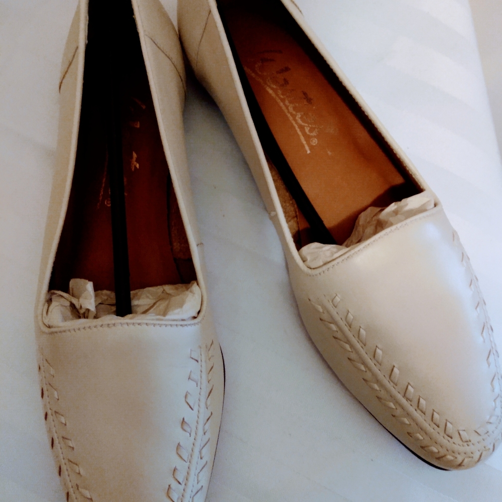 Dress flats